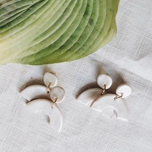 Handmade | Modern Clay Pearl Arch Earrings